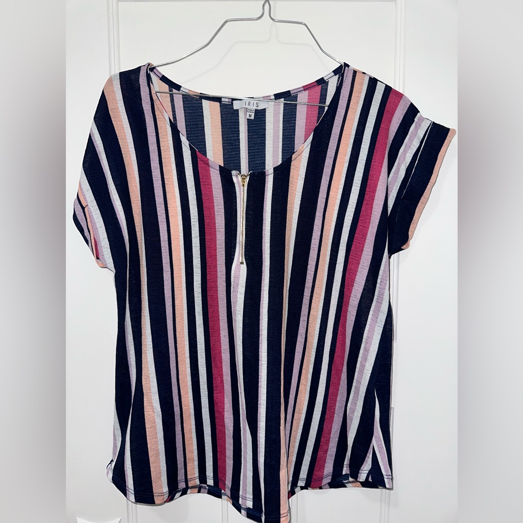 Iris, Medium, Striped